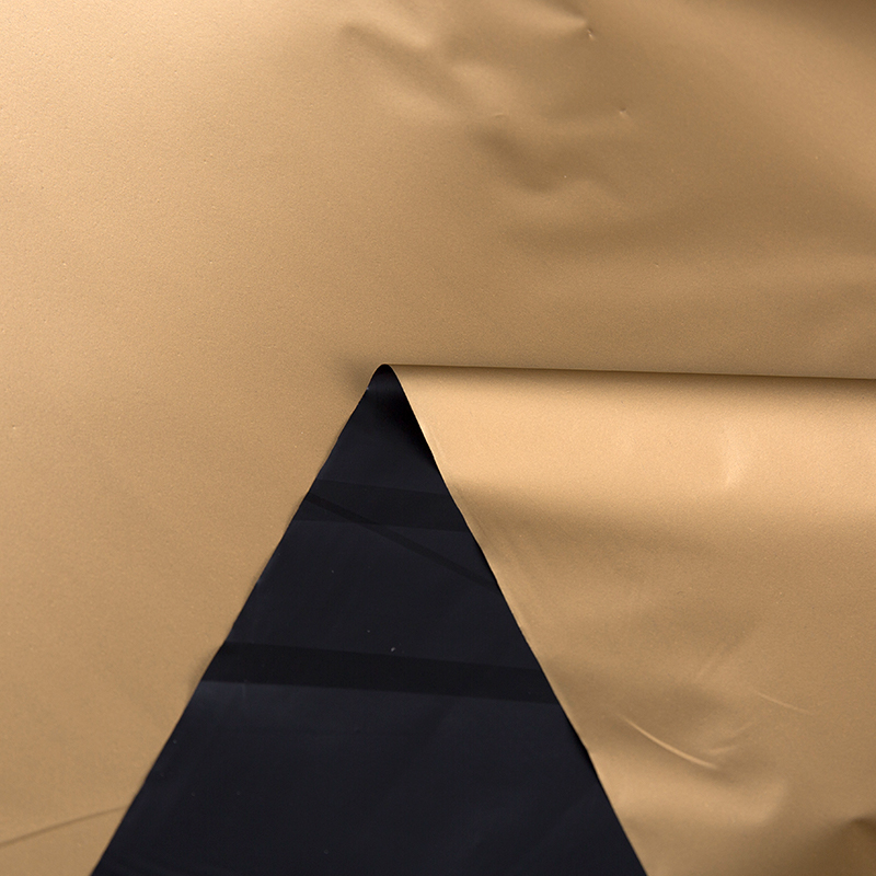 Film TPU blackout a 2 strati traspirante basso per la tenda marrone scuro + film di mascheramento nero